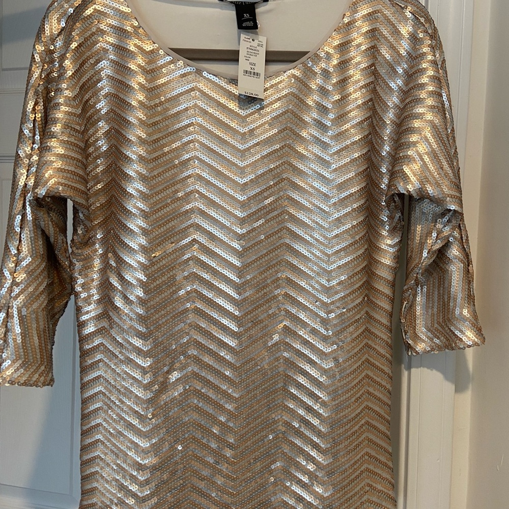NWT WHBM • Silver & Gold Zig-Zag Sequined Dolman •XS•$118 •Sparkly holiday party